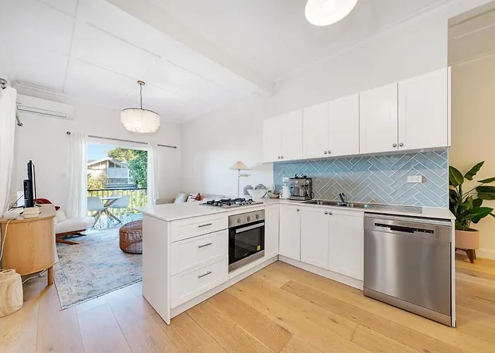 Lovely And Bright Unit Close To Taronga Zoo