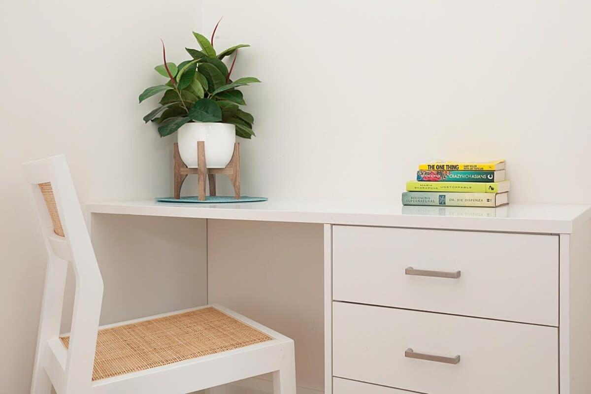 Lovely And Bright Unit Close To Taronga Zoo Apartment *